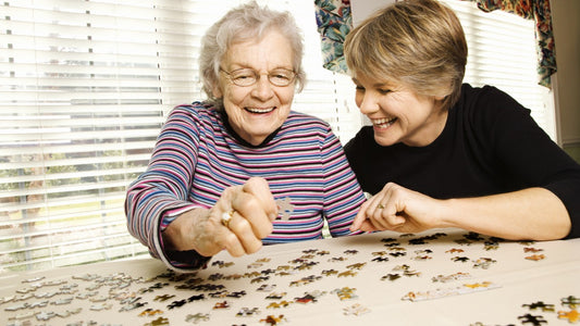 ¿CÓMO PUEDEN AYUDAR LOS PUZZLES A LAS PERSONAS MAYORES?